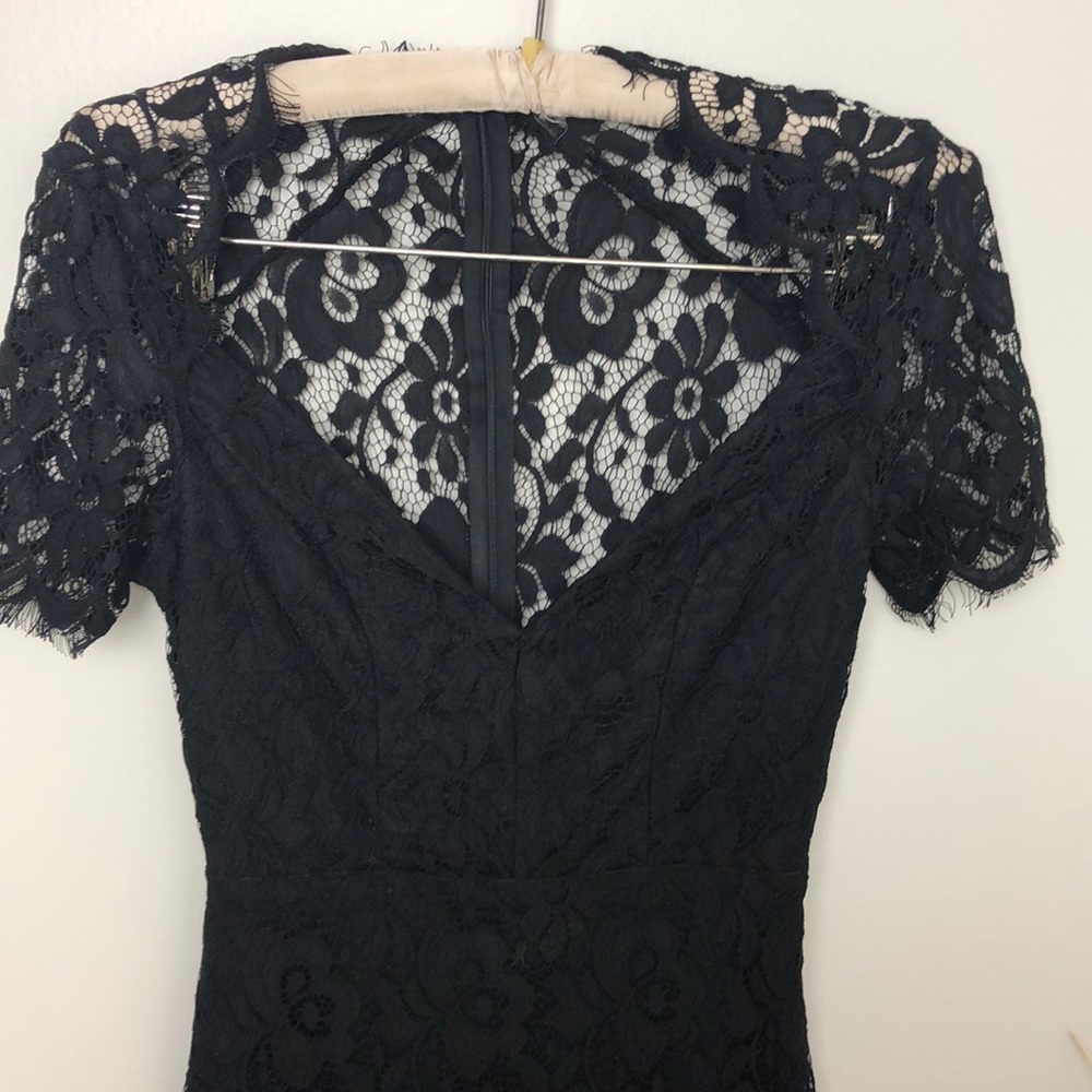 Lulu’s Black Lace Bodycon V-Neck Mini Dress Size XS - Picture 3 of 8